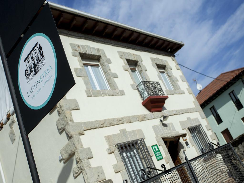 Casa Rural Lagun Etxea Pobes Exterior foto